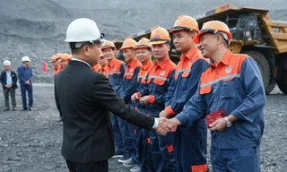 Khí thế sản xuất trên những khai trường than ở Quảng Ninh