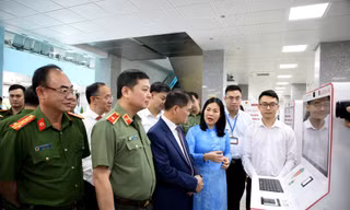 Quảng Ninh tăng tốc hành chính ‘không giấy tờ’