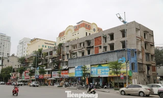 Nơm nớp sống trong chung cư rệu rã giữa trung tâm đô thị Quảng Ninh