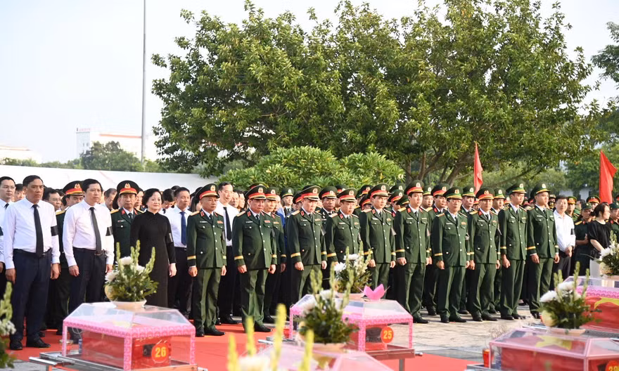 Lào Cai truy điệu, an táng 71 hài cốt liệt sĩ