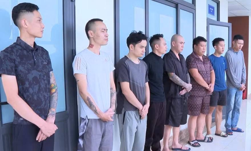 Vụ Dũng trọc Hà Đông: Tạm giữ 8 đối tượng quay video quảng cáo 'cờ bạc bịp'