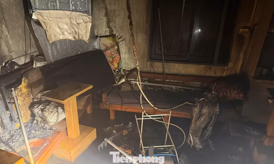Hiện trường vụ cháy nhà 5 người tử vong ở Hà Nội