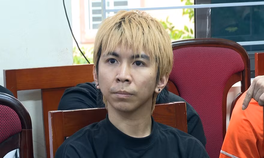 Rapper bị khởi tố cùng 'đàn em' Khá Bảnh là ai?