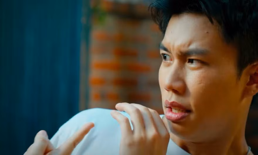 Tranh luận con trai nghệ sĩ Vân Dung bị thay vai
