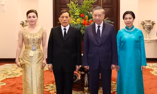Tổng Bí thư, Chủ tịch nước và Phu nhân chủ trì chiêu đãi Nhà vua và Hoàng hậu Thái Lan