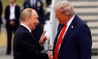 Nước cờ dầu mỏ của Tổng thống Mỹ Trump: Ukraine lép vế nhưng nhiều bên hưởng lợi