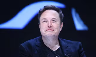 Tỷ phú Elon Musk ưu tiên xây dựng thành phố Mặt trăng, lùi mục tiêu với sao Hoả