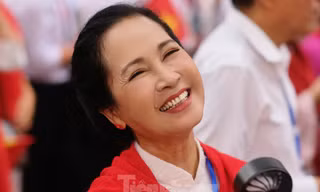 NSND Lan Hương trong buổi tổng hợp luyện A80: 'Không đâu có được cảm xúc này'