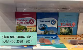 Sách giáo khoa có mẫu bìa khác nhau, dùng được không, nhà xuất bản nói gì?