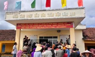 Vùng lũ ơi! Bà con không đơn độc