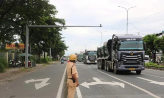 Tài xế lúng túng sau khi Quốc lộ 51 phân làn mới