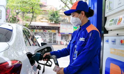 Giá xăng tăng từ chiều nay.