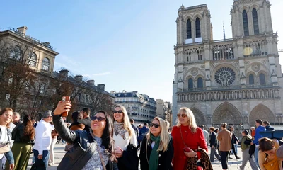 Nhà thờ Đức Bà Pháp mở cửa trở lại sau vụ hỏa hoạn 