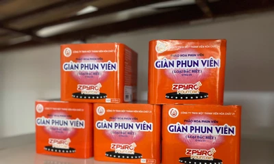 Chưa ‘cháy’ hàng đã loạn giá pháo hoa Tết 