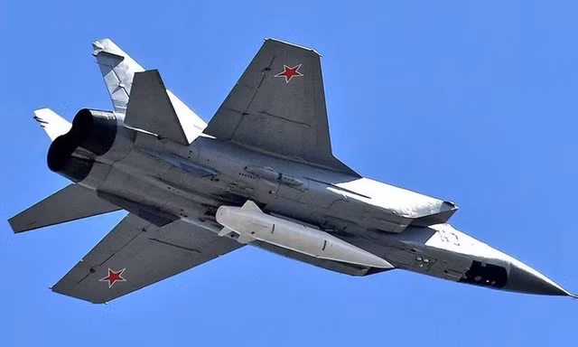 Nga phóng nhiều vũ khí trên không vào lãnh thổ Ukraine