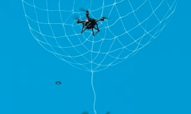 Nga lên kịch bản 'bắt UAV' Ukraine bằng máy phóng lưới