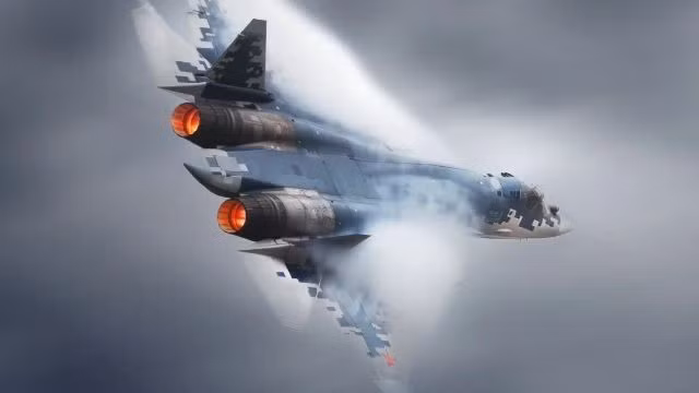 Tiêm kích tàng hình Su-57 Nga trang bị vũ khí siêu vượt âm