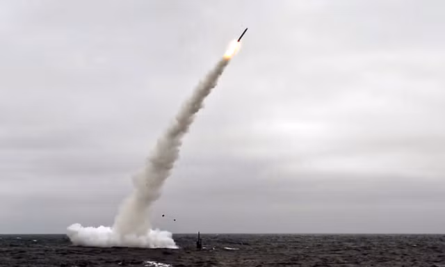 Tổng thống Ukraine Zelensky đề nghị Mỹ cung cấp tên lửa Tomahawk