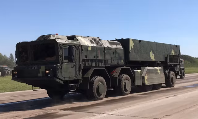 Ukraine bắt đầu sản xuất hàng loạt tên lửa đạn đạo Sapsan