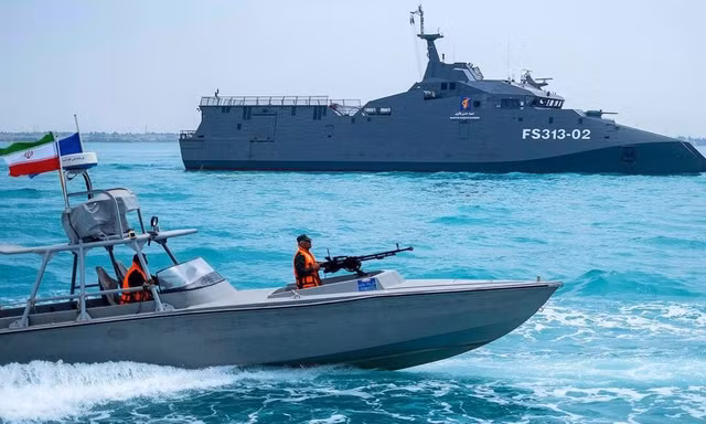 Iran tuyên bố duy trì kiểm soát eo biển Hormuz