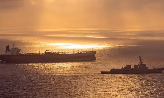 Iran tuyên bố mở rộng phạm vi phòng thủ eo biển Hormuz lên 500 km