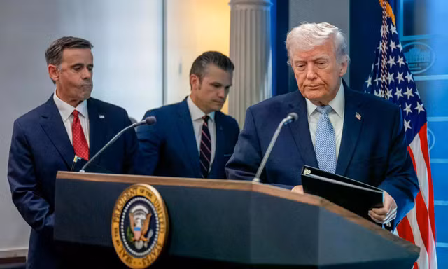 Tổng thống Trump họp khẩn với đội ngũ an ninh, cân nhắc tấn công Iran