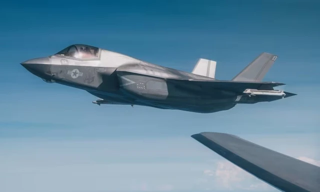 Tiêm kích tàng hình F-35 Mỹ hạ cánh khẩn cấp, nghi trúng hoả lực từ Iran