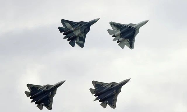 Rộ tin Ấn Độ sắp mua 40 siêu tiêm kích Su-57 từ Nga
