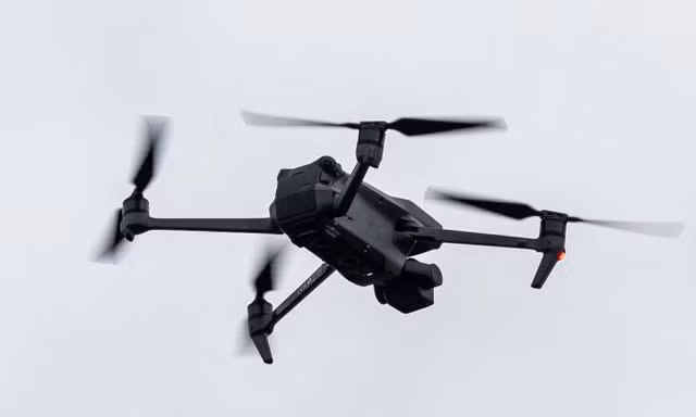 Hé lộ sự việc hàng chục UAV lạ xuất hiện trên căn cứ quân sự của Đức