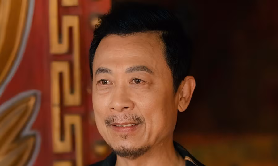 Lý do Vân Sơn ngồi im bất động 