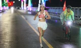 Những 'nữ chiến binh' xinh đẹp thắp lửa đường đua 21km Tiền Phong Marathon 2026