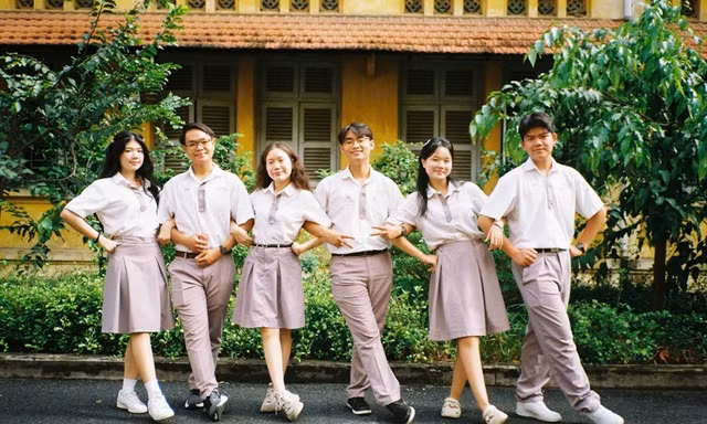 Bí kíp tỏa sáng cho các tân binh 2K10 khi đến với bầu trời mới "trường cấp ba"
