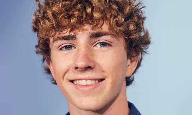 Vì fan cuồng, nam thần “Percy Jackson” phải từ bỏ điều đáng nhớ nhất tuổi teen