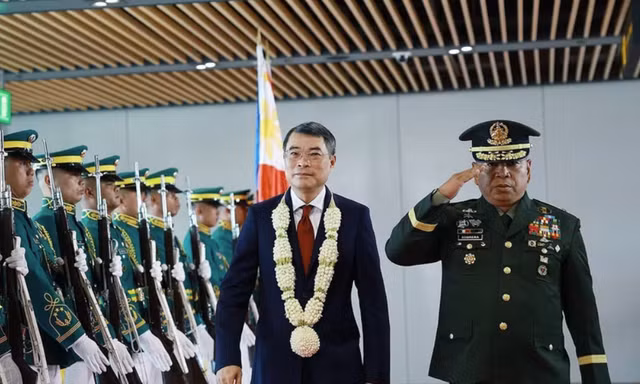 Thủ tướng Lê Minh Hưng đến Philippines dự Hội nghị Cấp cao ASEAN lần thứ 48 