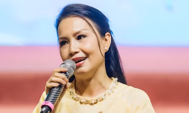 500 em nhỏ được Hồ Ngọc Hà, Cẩm Ly lì xì Tết