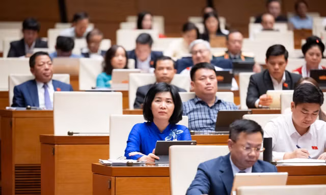 Hiến kế tăng trưởng ‘hai con số’ 