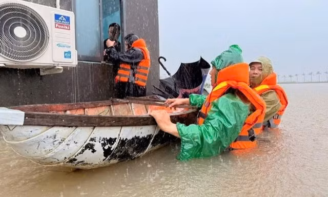 Lũ đặc biệt lớn, Quân đội sẵn sàng ứng phó những kịch bản xấu nhất