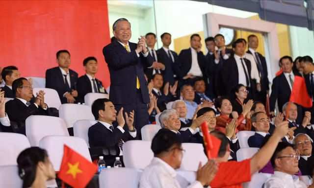 Tổng Bí thư Tô Lâm dự chương trình nghệ thuật '80 năm hành trình Độc lập - Tự do - Hạnh phúc' 