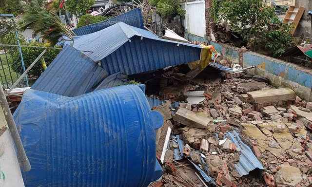Trường mầm non, trụ sở xã ở Hải Phòng tan hoang sau bão số 10
