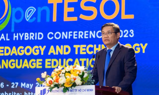 Bộ GD&ĐT tái bổ nhiệm GS.TS Nguyễn Minh Hà làm Hiệu trưởng Trường Đại học Mở TPHCM
