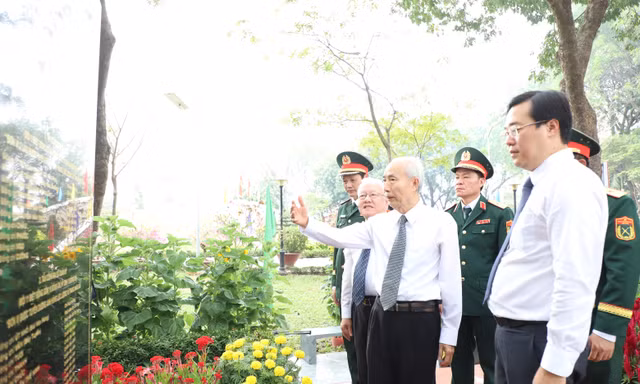 Cấp bằng ‘Tổ quốc ghi công’ cho 49 liệt sĩ của lực lượng Biệt động Quân khu Sài Gòn - Gia Định