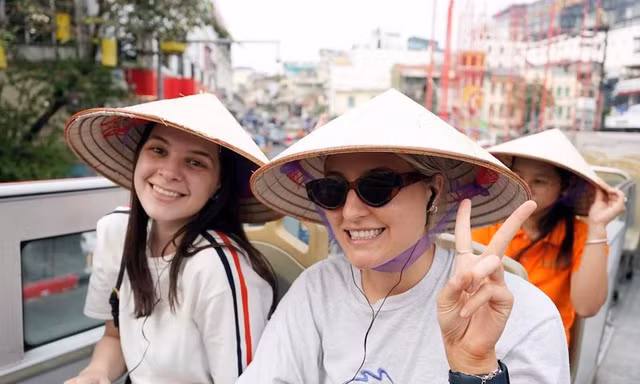 Khách du lịch Hà Nội tăng cao chưa từng có 