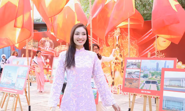 Dàn nghệ sĩ đổ bộ Lễ hội Tết