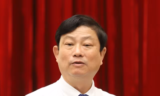 Chủ tịch HĐND TPHCM Võ Văn Minh nhận thêm nhiệm vụ
