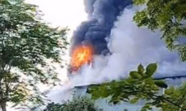 Cháy xưởng sản xuất nội thất rộng hàng nghìn mét vuông ở TPHCM