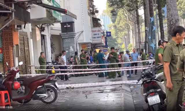 Vụ cháy quán ăn ở TPHCM: 4 người tử vong
