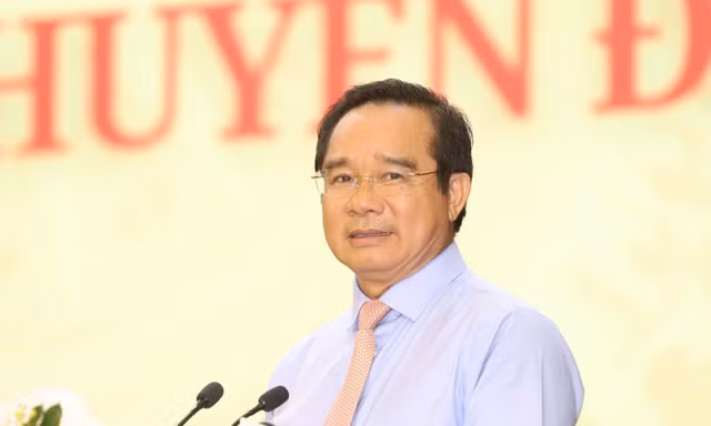 Phân công công tác Chủ tịch và các Phó Chủ tịch UBND TPHCM 