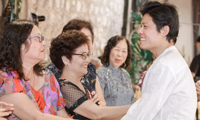 Nguyễn Văn Chung khóc