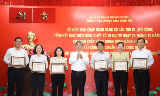 Phó Bí thư Thành ủy TPHCM: Nâng cao hiệu năng, hiệu lực, hiệu quả trong tổ chức bộ máy