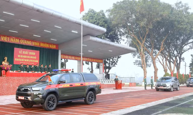 Dàn xe của Quân đội xuất quân phục vụ Đại hội Đảng toàn quốc